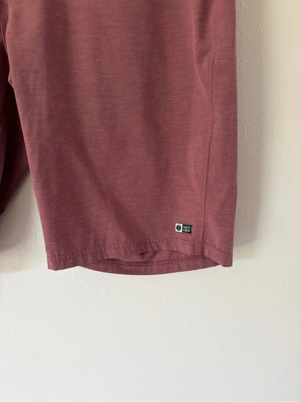 Salty Crew  Drifter 21 Hybrid Walkshort Short In Plum Stretch Performance Chino